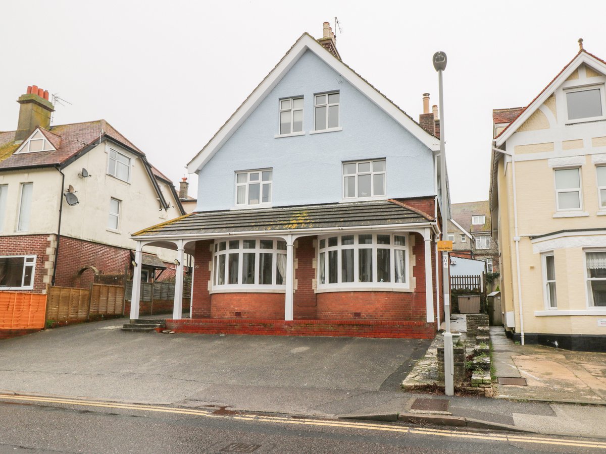 scateringcouk's tweet image. 20 Ulwell Road, a 7-bed retreat in Swanage sleeping up to 14 people.

🐾 Dog friendly
📍 Swanage, Dorset

selfcatering.co.uk/england/dorset…

#Swanage #Dorset #DogFriendly #HolidayCottage #SelfCatering