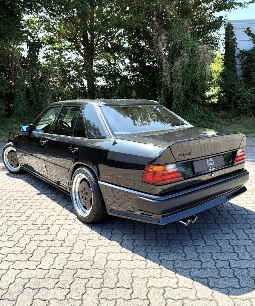 Car Grails tweet media
