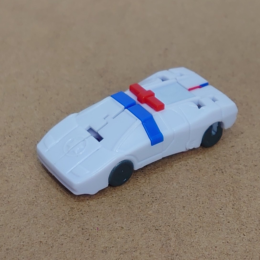 kittycherry01w1's tweet image. ダ・ガーンは前回のドランよりもちっちゃいのにビークル•ロボ両形態とも破綻無く凄い。
ロボ形態は可動範囲も凄い。
気になるのはつま先の向きくらい。
＃SMP ＃ダ・ガーンX