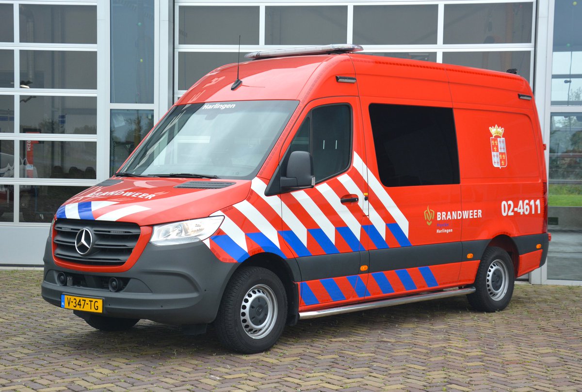 🚨 Uitruk nummer: 34
📆 14-04-26
🕛 12:25:04
((📟)) P 1 BNN-02 Voertuig te water
🚩 Bloemketerp Franeker (zwembad) Burgemeester J Dijk Franeker
🚒 OVRT 4611

Auto in sloot na aanrijding. Onderweg het bericht dat de komst van ons OVRT niet meer nodig is