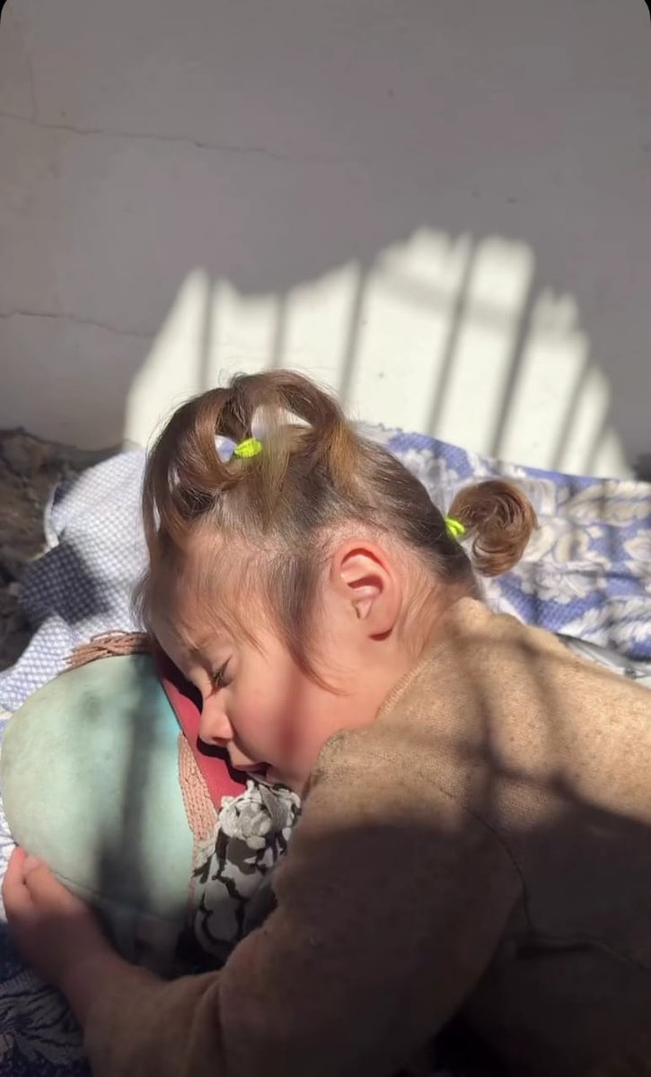 Mohammed26114's tweet image. Our children in Gaza are suffering from the effects of the massive destruction that has occurred in our beautiful city 🥺🙏🏻💔
Help us, even with just a dot. 

#child 
#foreign 
#المسيرة_عاجل