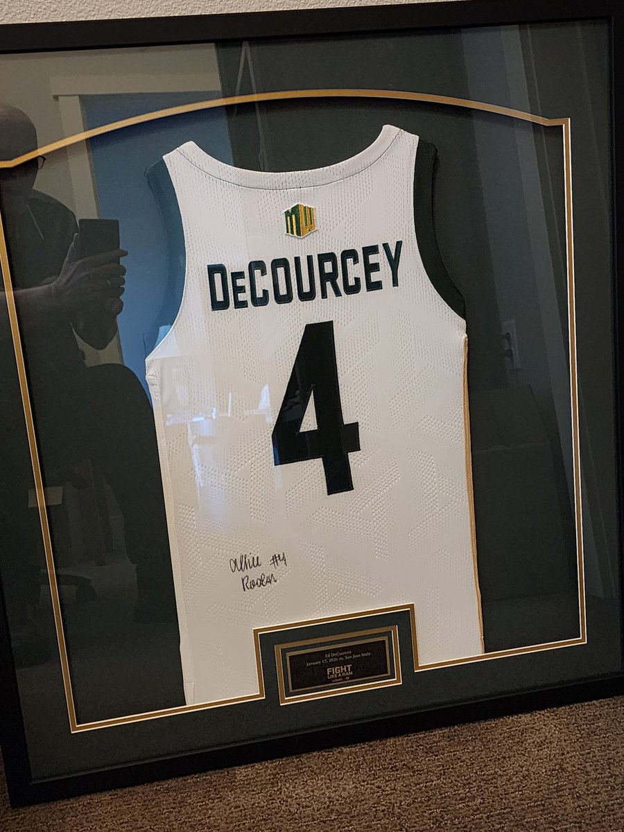 DecourceyEd's tweet photo. I want to thank UCHealth, @CSUWBasketball and @AllieRoden4 for the framed jersey.  It is really cool.  Also, thank you Allie for the really nice note that come with it. See you in the summer when practice begins. https://t.co/X6csHEIoOt