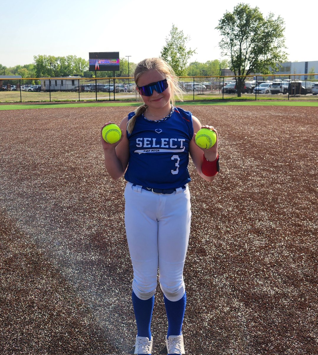 Select Fastpitch 2015 tweet media