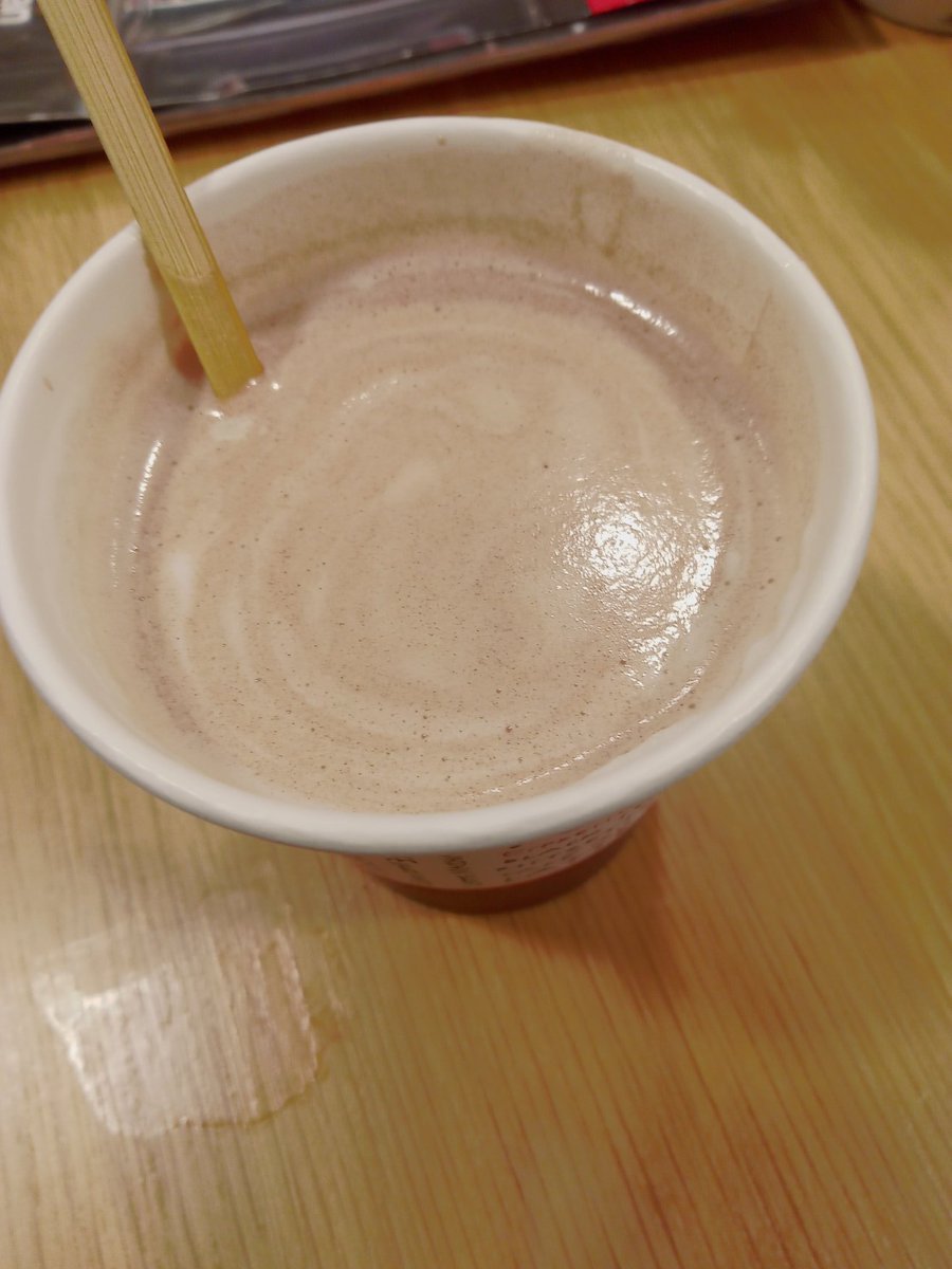 Drinking a chochino while thinking up what phone to get next month. Probably a xiaomi.