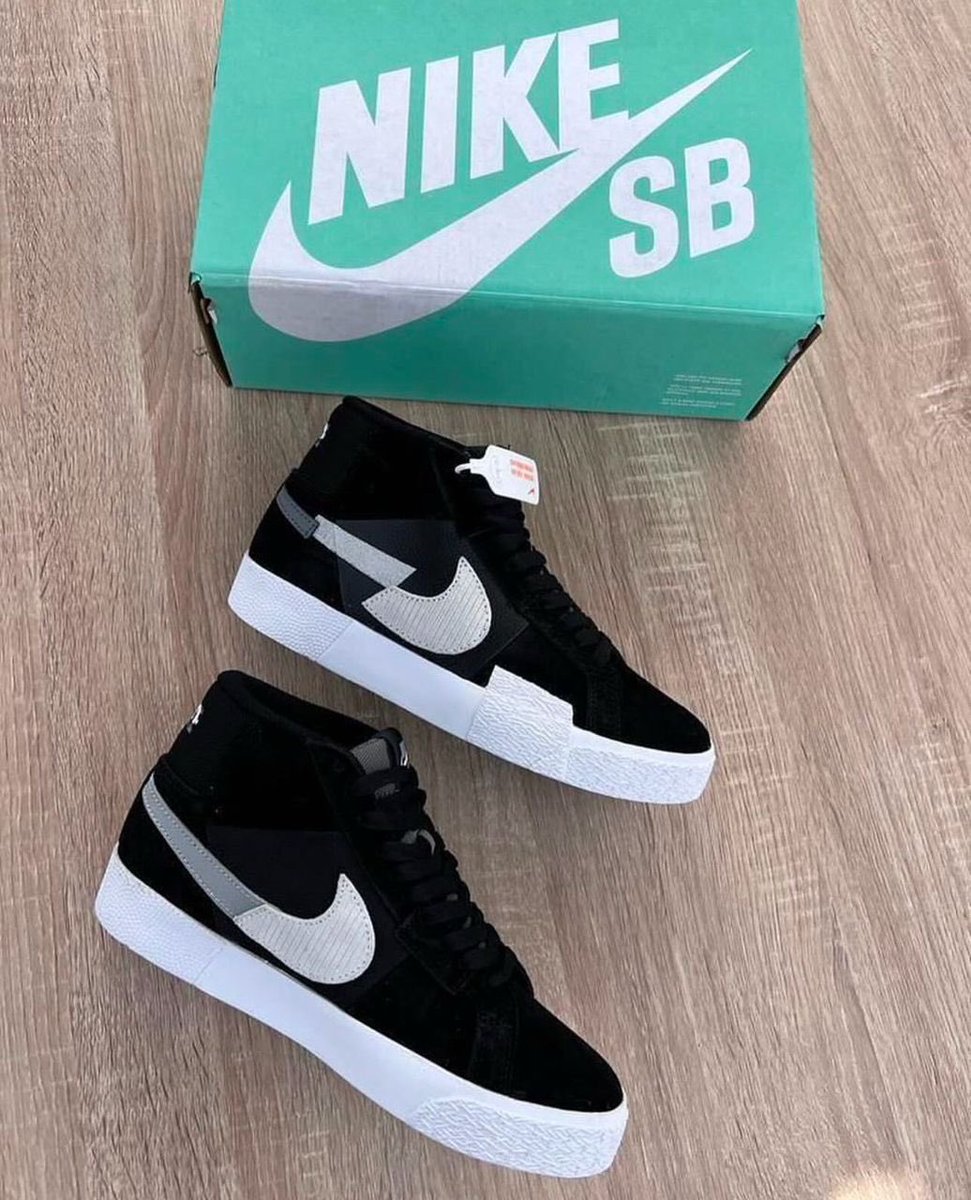 👟+233.+1 tweet media