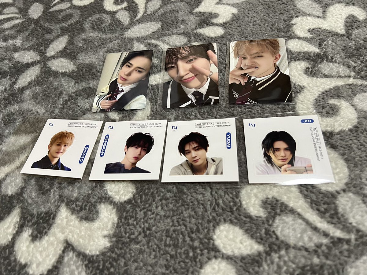 テハナ tweet media