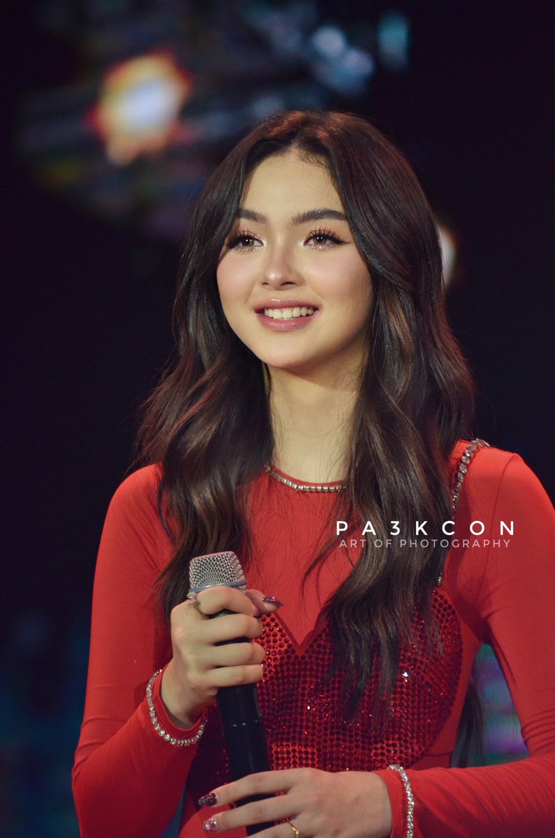 mārîêĺlë.aaa ✨️🌸🩷🎤 tweet media