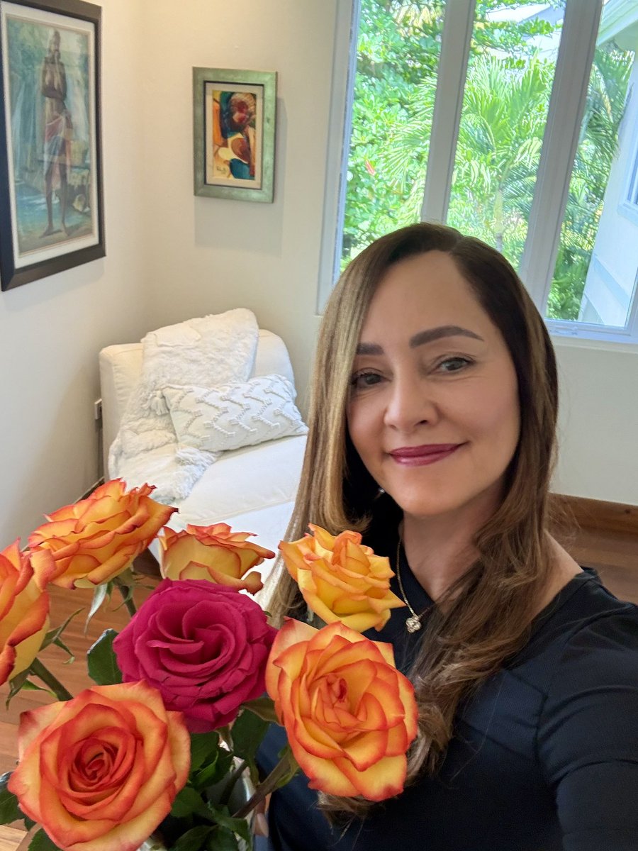 annmarievazja's tweet image. GM #Jamaica! A mind at peace is far more beautiful than any flower could ever be. #AMV #Focus
 #DreamBig #OneJamaica #OneLove #Blessings 🇯🇲🙏🏻♥️