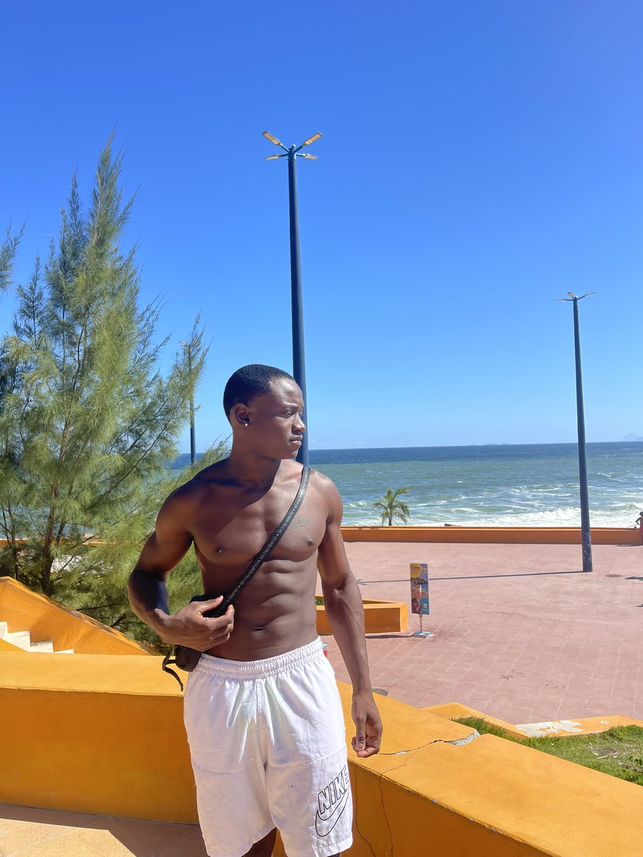 Thsilvaaoficial's tweet photo. 🌊//🏝️ https://t.co/GXzCtrAg2M