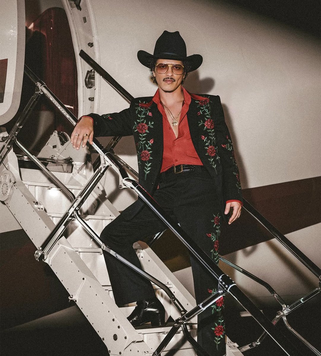 acervo bruno mars tweet media