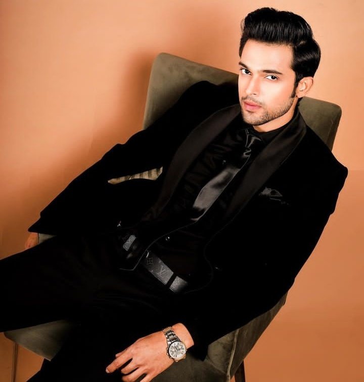 AKHI 💅 tweet media