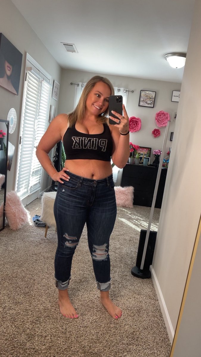 Domme Mommy ⛓️ tweet media