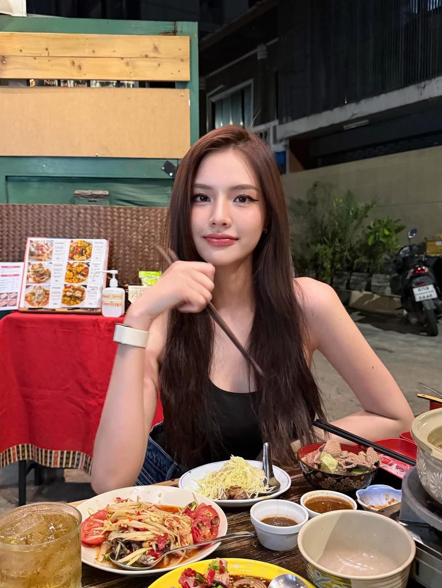Thanaporn Swnw tweet media