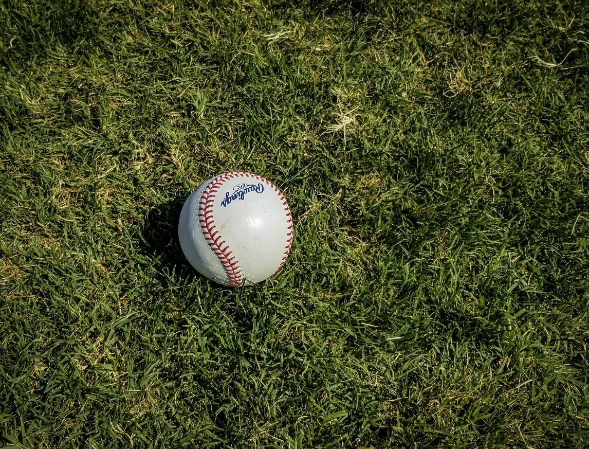 ChateauRoyaleWV's tweet image. WVU Baseball travels to Oakland today to face rival Pitt! Who's going?  #SweetCaroline #LetsGO