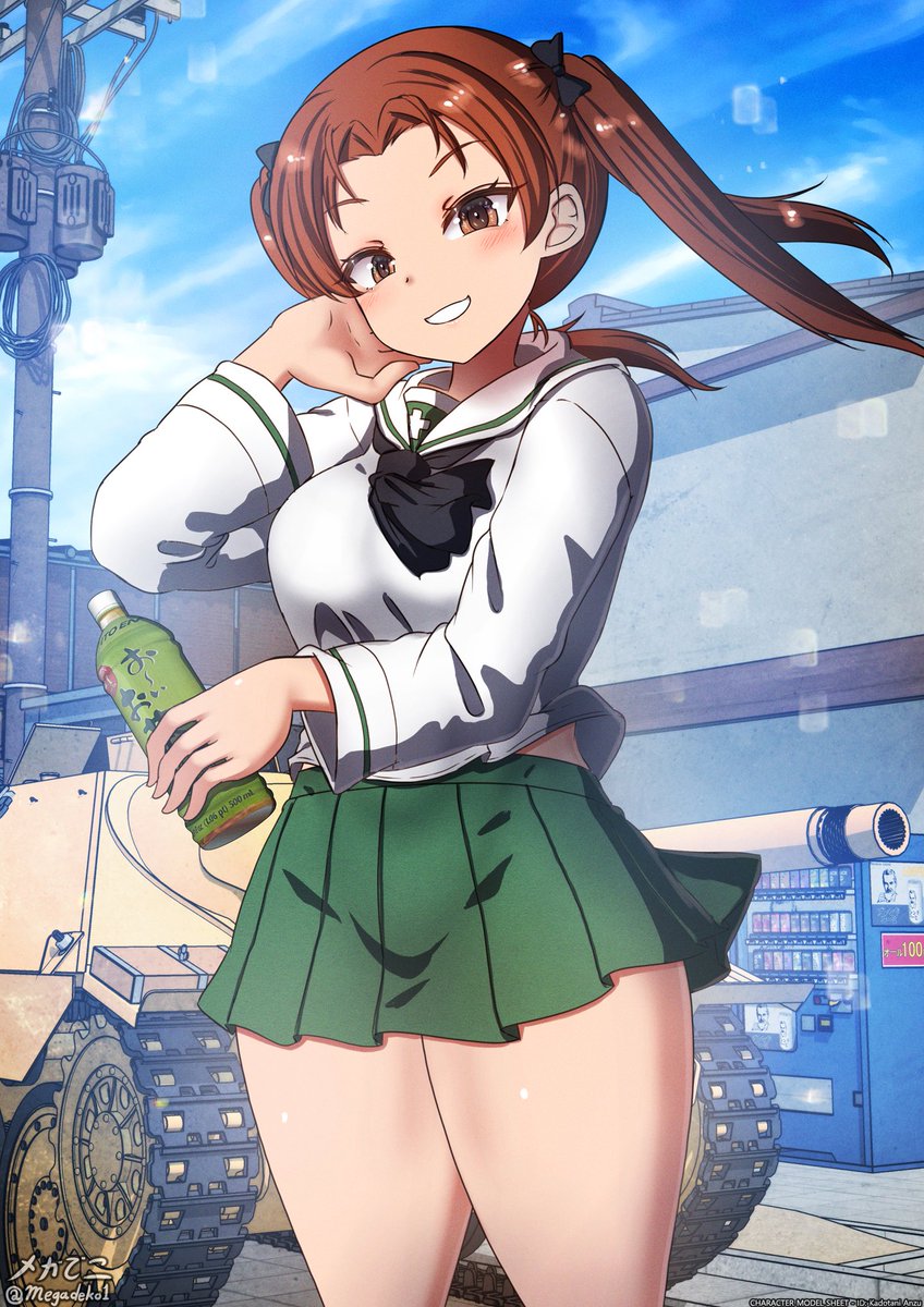 メガでこ tweet media