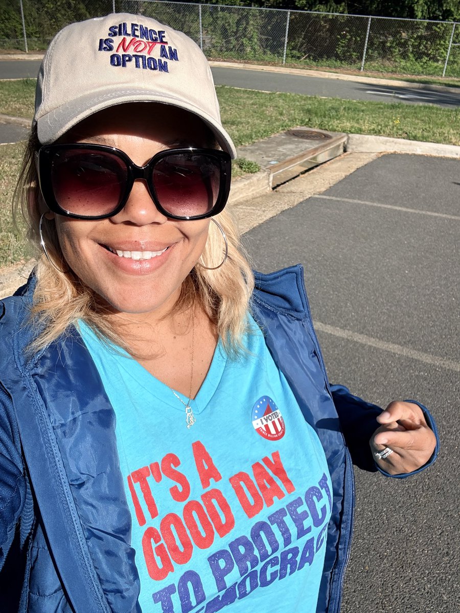 TaraSetmayer's tweet image. Hey Virginia! 
Today is the day to VOTE YES ✅

Stop the MAGA power grab! 
#VoteYes