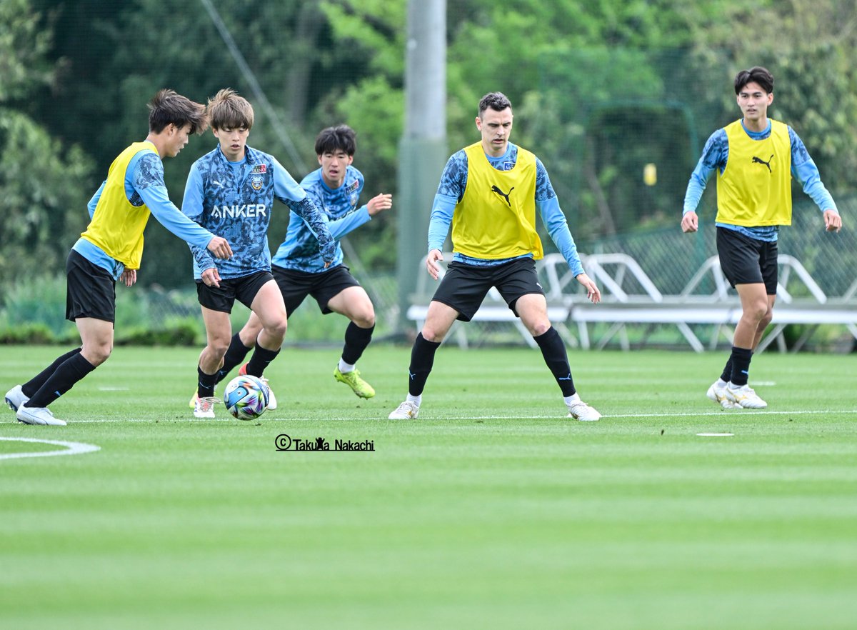 城とサッカーの編集者兼記者兼カメラマン tweet media