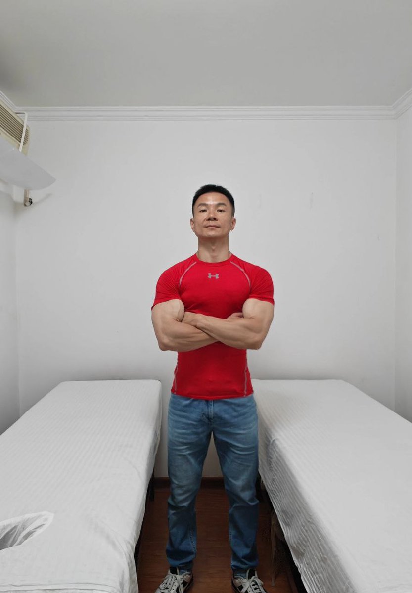 爱撸铁的推拿师 tweet media