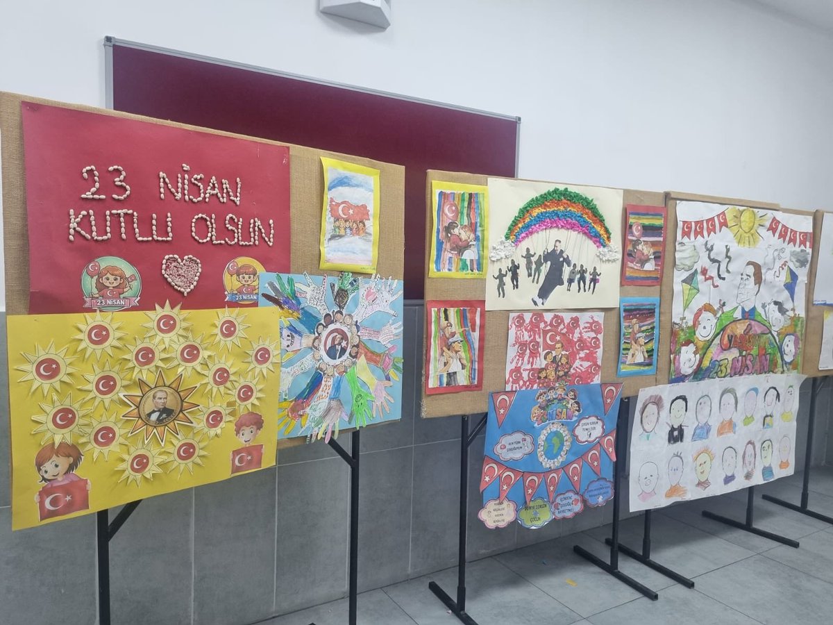 IlceGonen's tweet photo. Maarifin Kalbinde Çocuk Etkinlikleri Kapsamında İlçemiz Süleyman Demirel İlk ve Ortaokulunda Düzenlenen Geleneksel çocuk oyunları çuval yarışı etkinliği yapılarak Öğrencilerin Neşesiyle Renklendi. #maarifinkalbindeçocuk https://t.co/rLcgkcsSIu