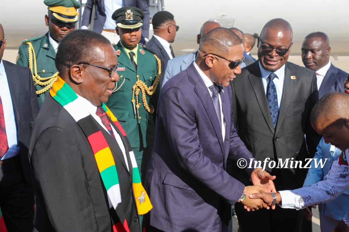 InfoMinZW's tweet image. Botswana President His Excellency Advocate Duma Gideon Boko @BWPresidency has arrived at the Robert Gabriel Mugabe International Airport for a three day State visit. He was received by His Excellency President Emmerson Mnangagwa @edmnangagwa.
#engagement 
#Zimbabwe 
#Botswana