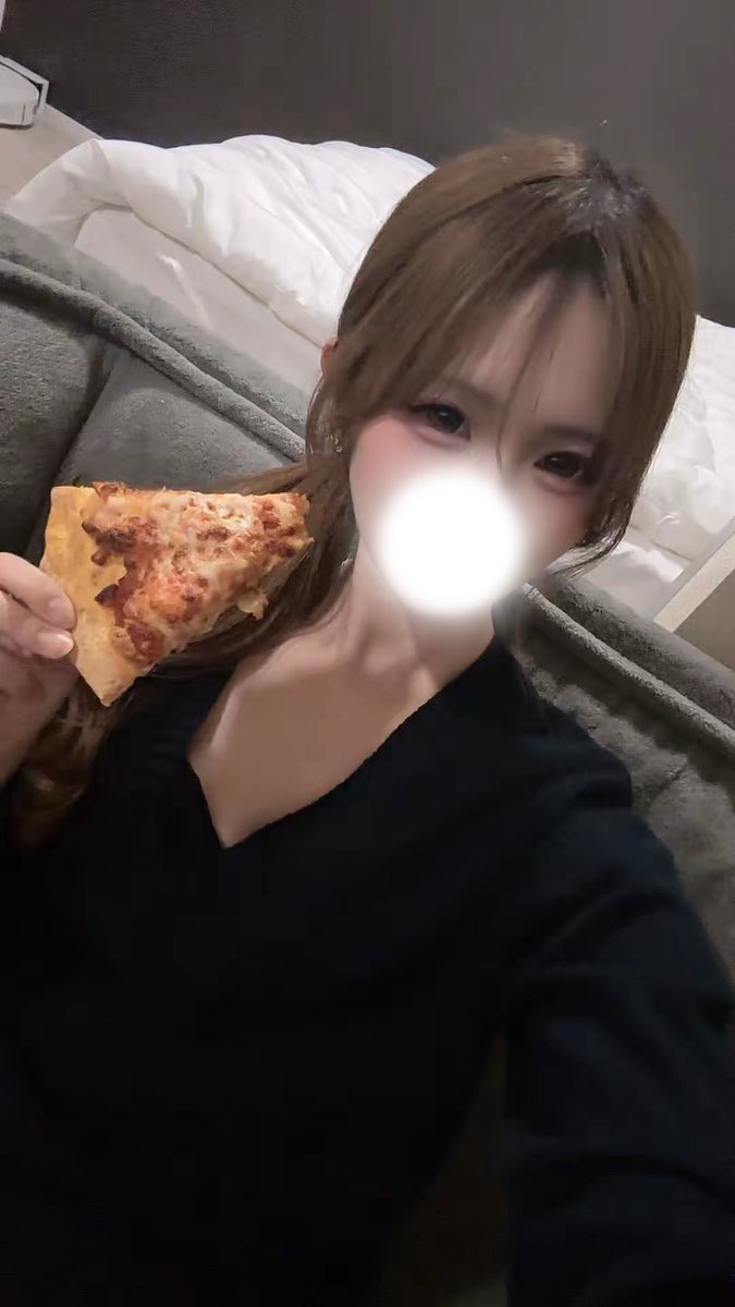 せいせい tweet media