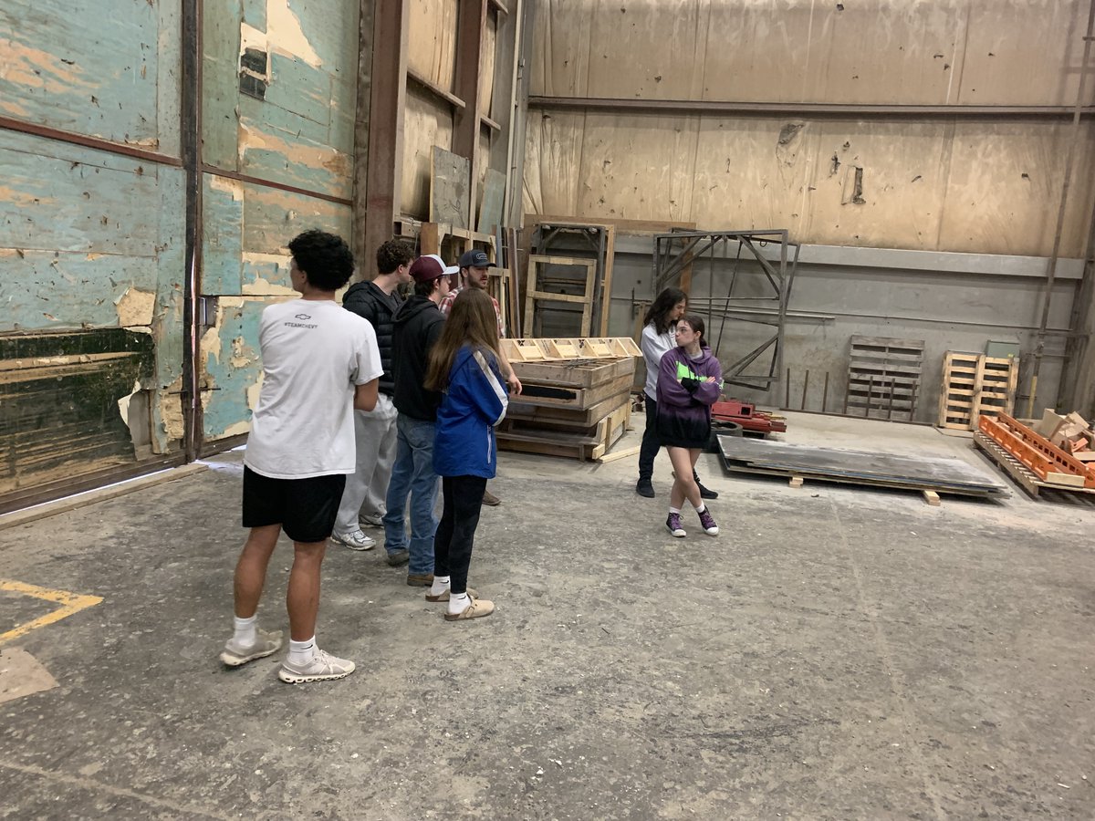 bloomfieldcsd's tweet photo. Applied Math in Action 🧮🏗️

Students in our Applied Math class took a field trip to Lakelands Concrete. They learned how precast concrete forms are made, how concrete is poured, how finished pieces are transported, and the roles involved at each step. 🚚

#BCSProud https://t.co/AWX2J8nI58