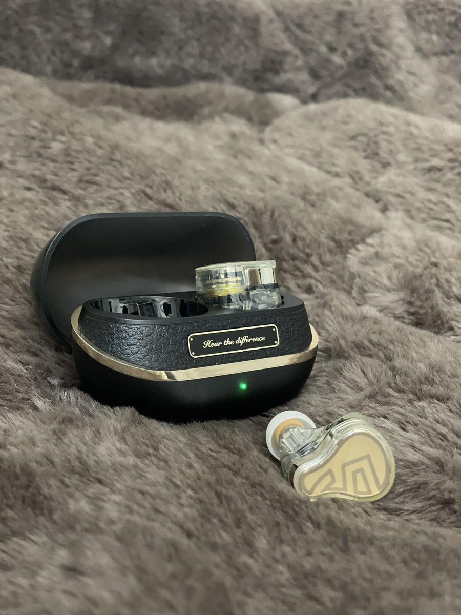 yume_lps's tweet photo. 最近GETしたNEWイヤホン

デザイン性
聴き心地
装着感

全部お気に入り🥰

#SOUNDPEATS
#H3 https://t.co/6m2ZWsyPVO