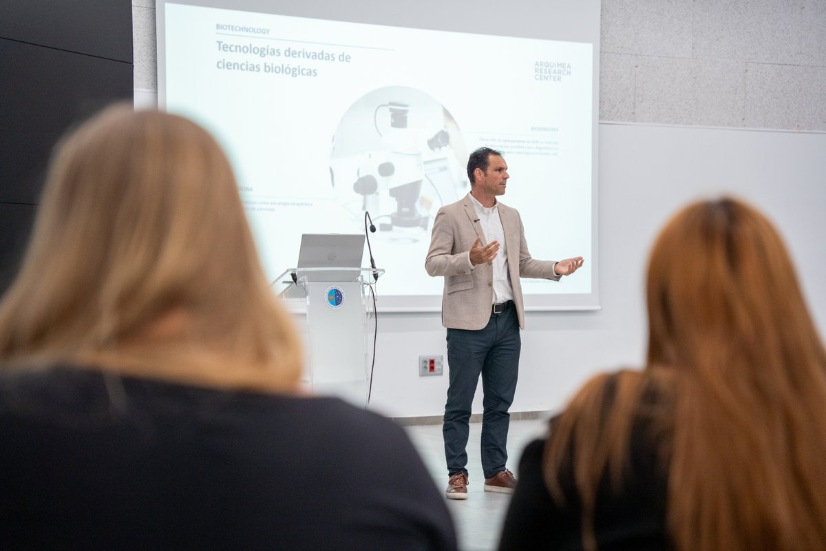 ITCCANARIAS's tweet image. 👥#Conectando2026 acerca a jóvenes investigadores al ecosistema empresarial innovador de #Canarias, uniendo #conocimiento, #empleabilidad e #innovación.
 
💡Iniciativa impulsada por el ITC y financiada por el @SCEmpleo  a través del COE Canarias.