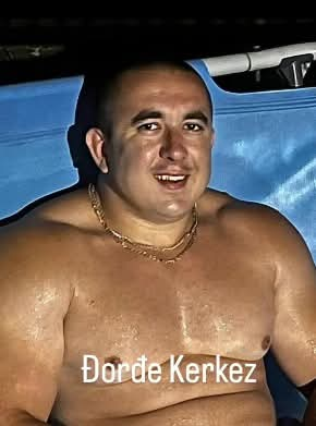 <a href="/IvanForum/">ivan_forum</a> Đorđe Kerkez SNS Batinaš.
Мaltretirao nekog dečka zbog kamate. Kad je došao u Lazarevac po pare sačekali su ga deda i otac i još jedan prijatelj. Lovačkom puškom ga naterali da svom drugu Luki puši k*rac.