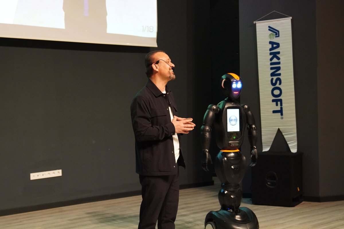 AKINROBOTICS tweet media