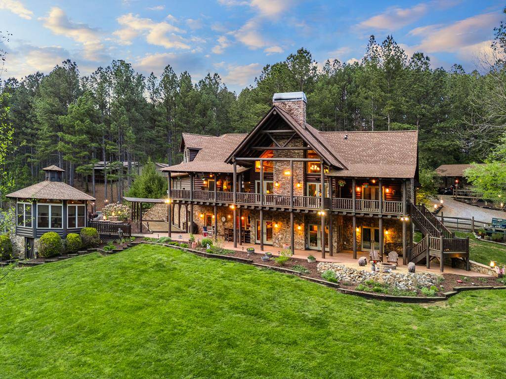 Explorer tweet media