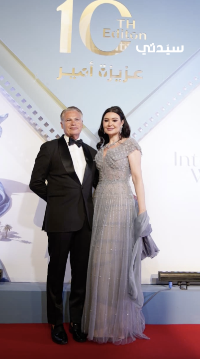 "سيدتي" من حفل افتتاح الدورة العاشرة من مهرجان أسوان السينمائي الدولي لأفلام المرأة، حيث ترصد أجواء الافتتاح والسجادة الحمراء، إلى جانب لقطات من كلمات مقدمي الحفل، في أمسية احتفت بالسينما والمرأة والإبداع 