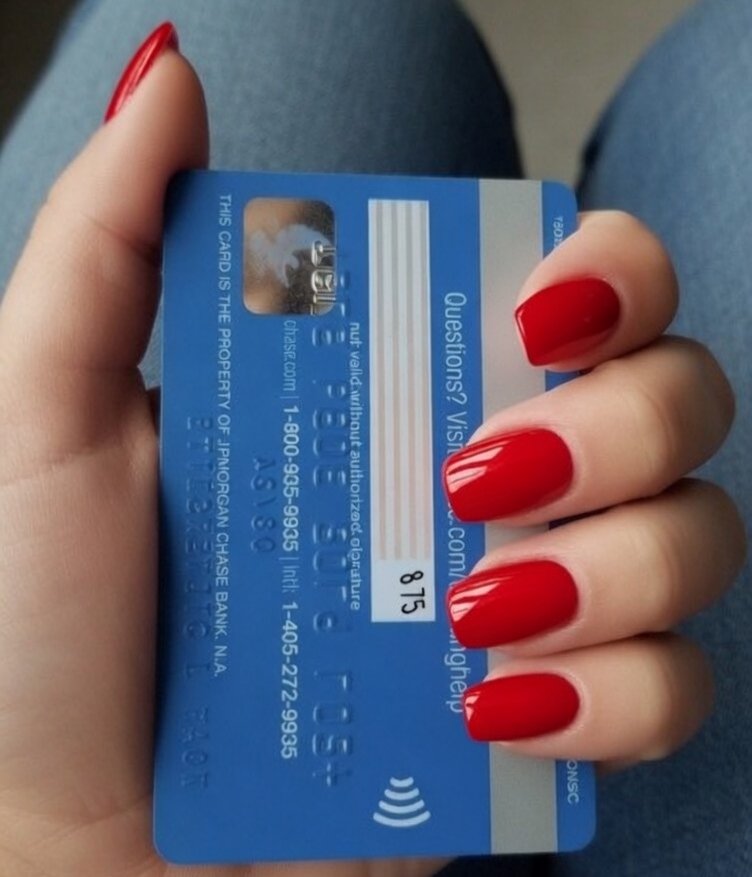 ຸLaura Bennett tweet media