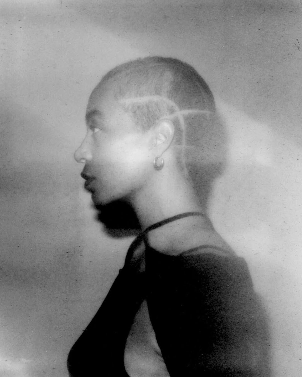 solange hourly tweet media