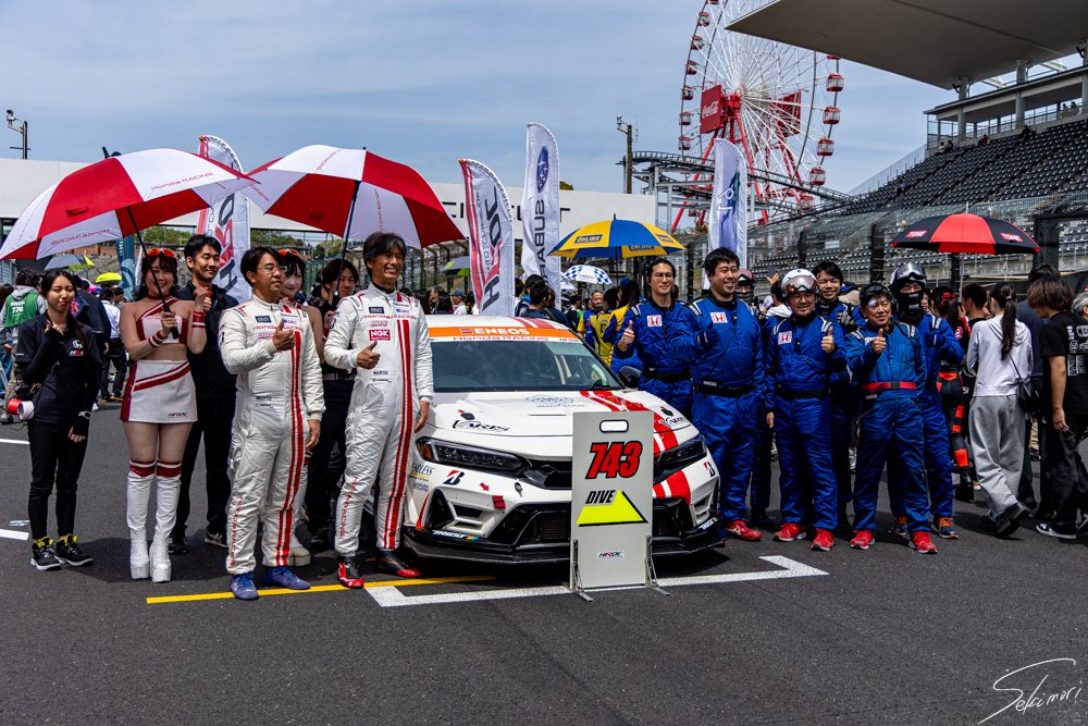 asekimori's tweet image. HRDCのお二人にサイン頂きました。
いつもありがとうございます。
思わず5時間お二人で走るんですか!?と聞いてしまいました。
最後はトラブルで残念でしたが、富士24Hも頑張ってください。
#SuperTaikyu #suzuka #Honda_RandD_Challenge