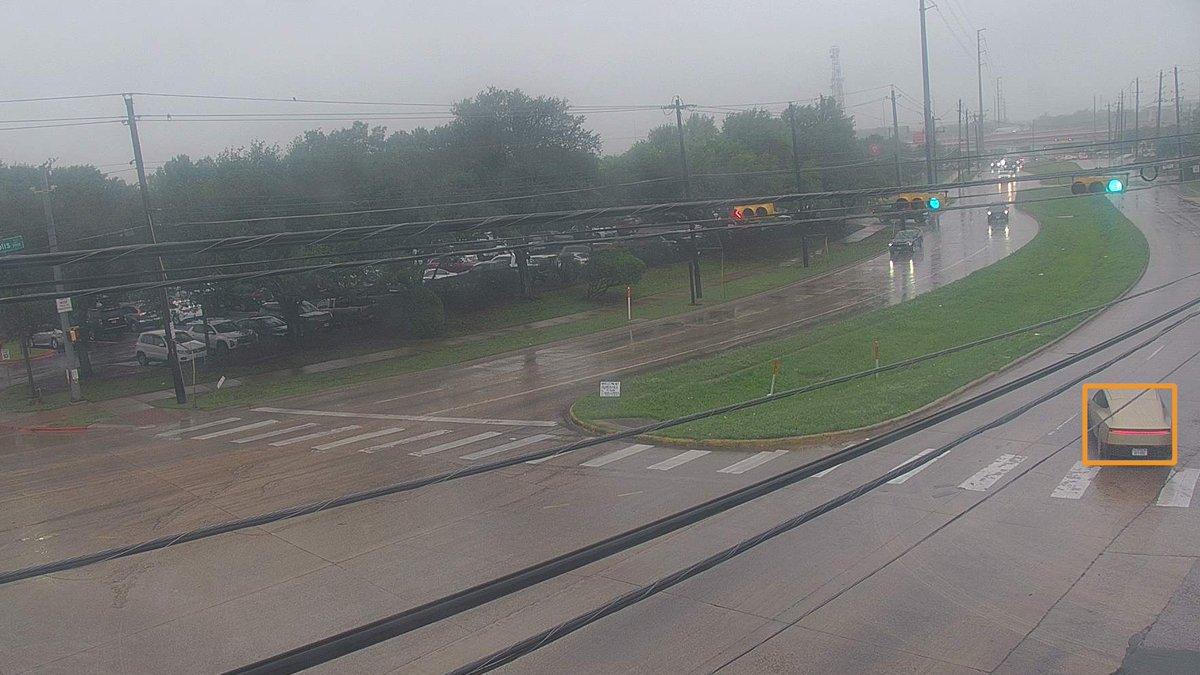 CybercabSpotter's tweet image. OLTORF ST · maps.google.com/?q=30.215042,-…

#cybercab #tesla #robotaxi