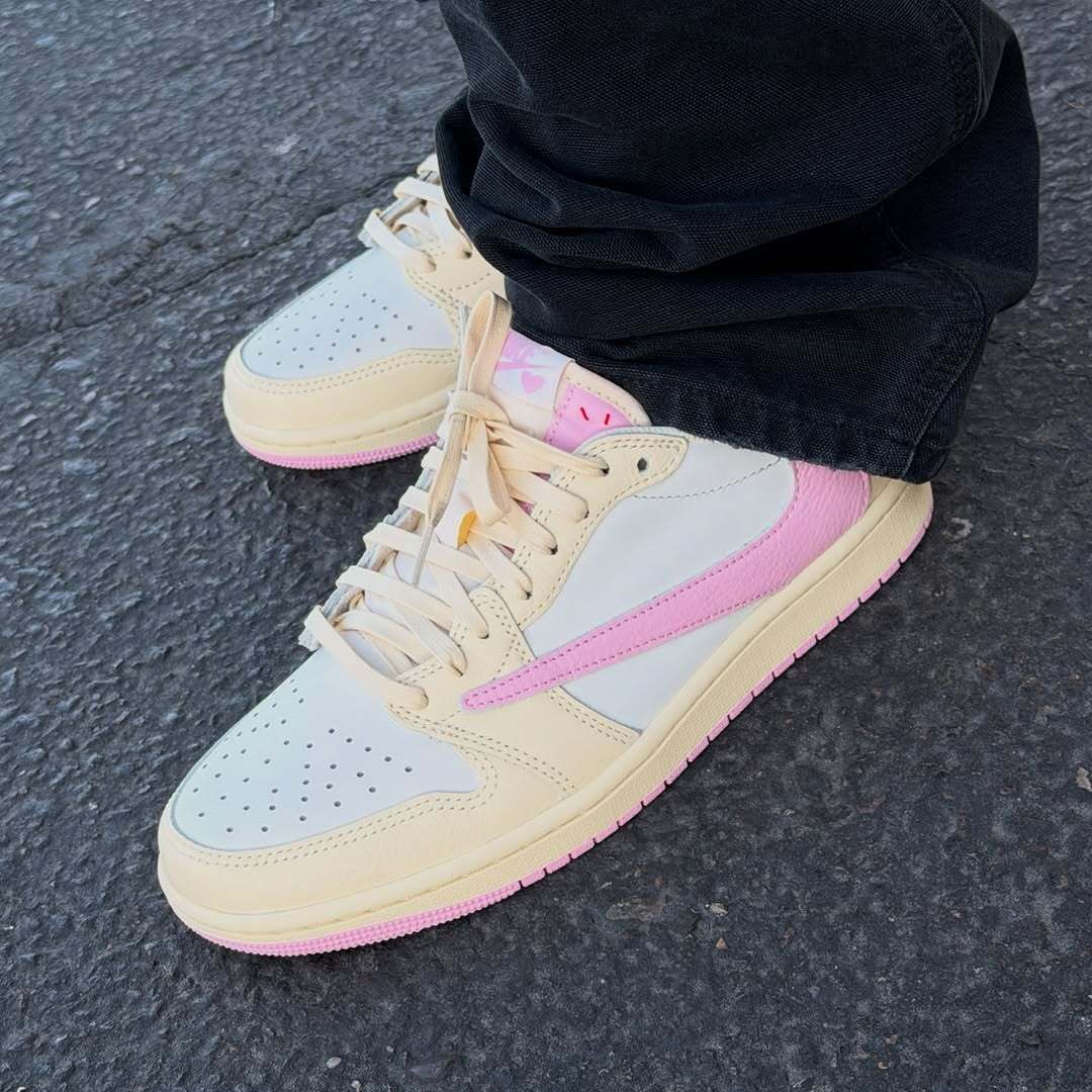 SneakerAlertHD's tweet image. Travis Scott x Air Jordan 1 Low "Sail/Shy Pink" 💗

📆 May 22nd