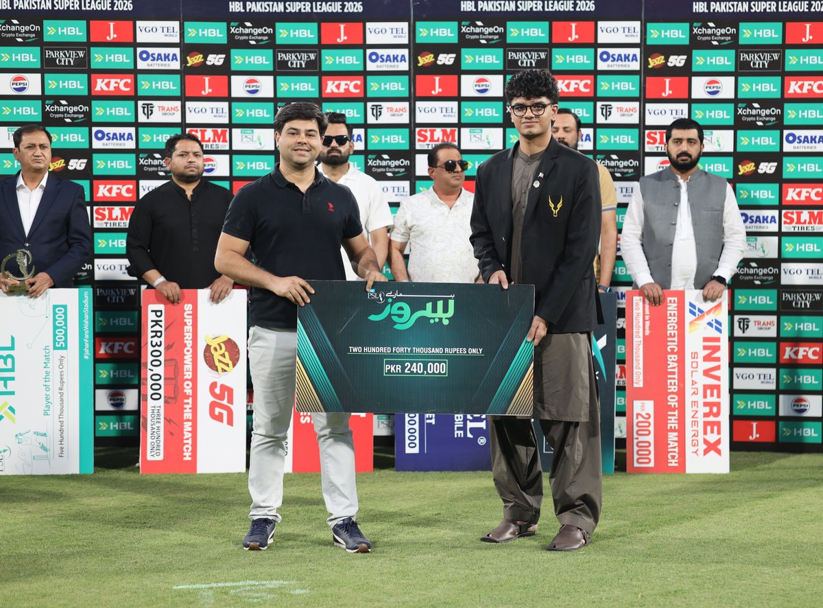 thePSLt20's tweet image. Glimpses from the post-match ceremony 📸

#HBLPSL11 | #NewEra | #LQvQG