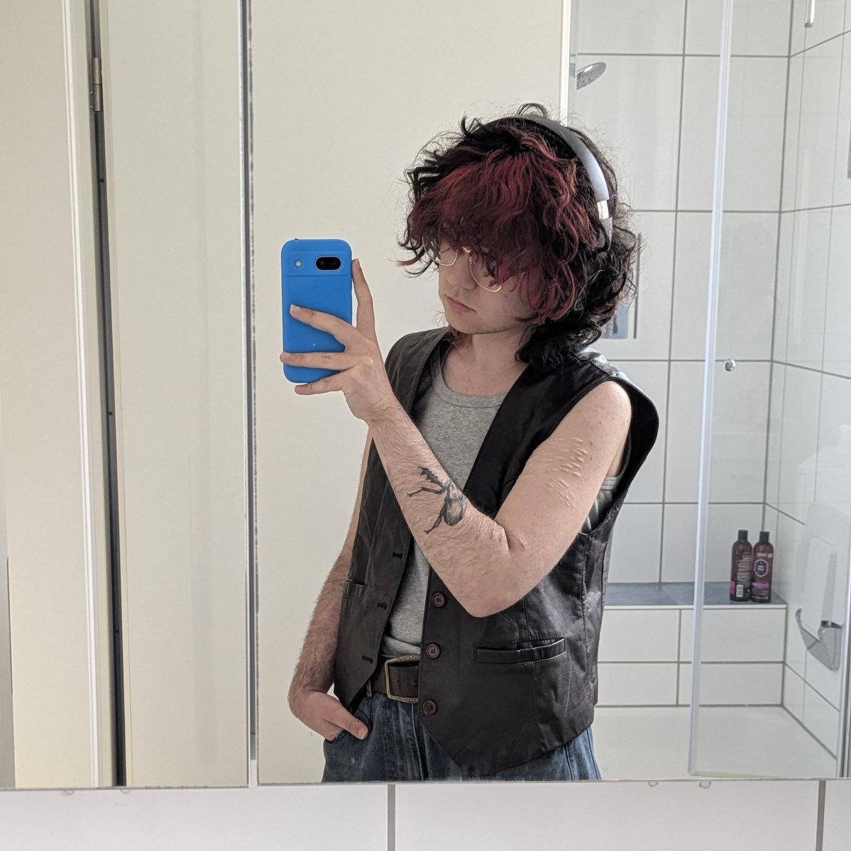 Rio ☘️ bug oomf irl :3 tweet media