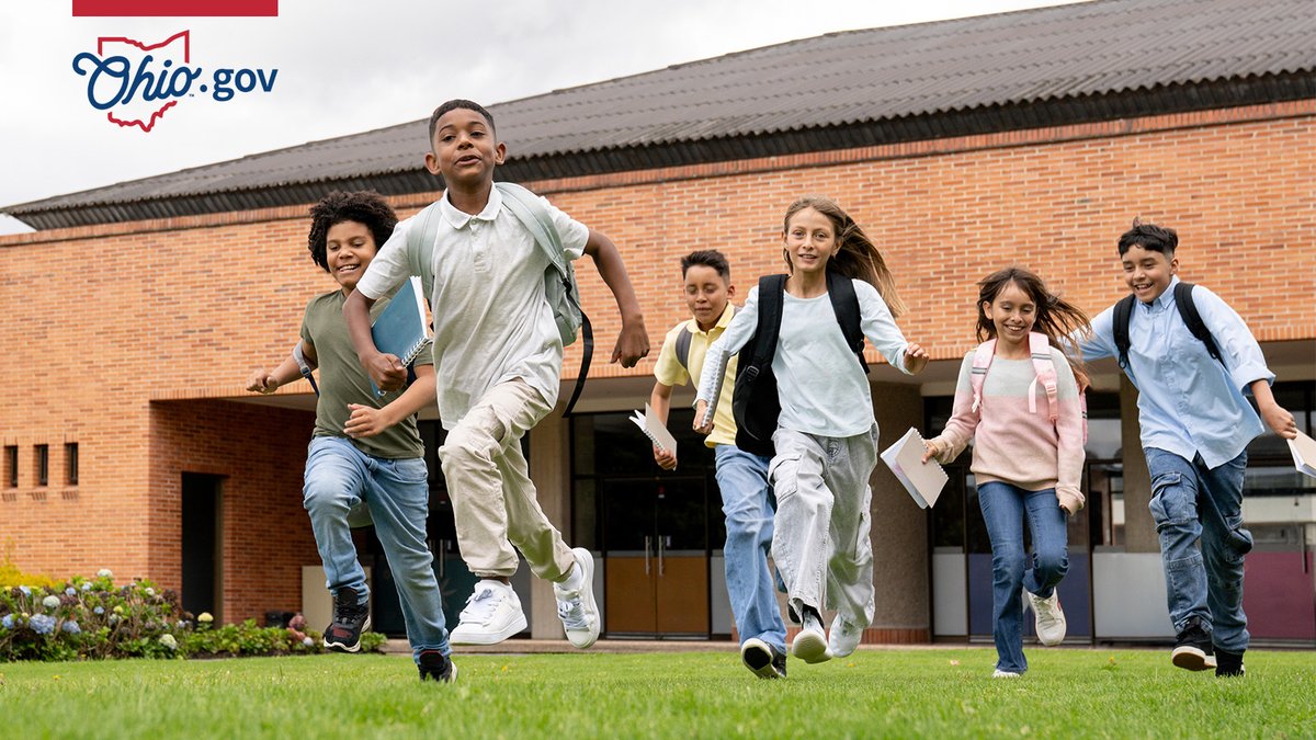 ohgov's tweet photo. School’s out! Backpacks are emptying, and summer is calling! 🤾🌞
Are you planning? 🎓
Save up for your child’s future education with Ohio’s College Advantage program. 
👉 https://t.co/VC9mlJMuKM
@Ohio529Plan https://t.co/YWfjTipJe0