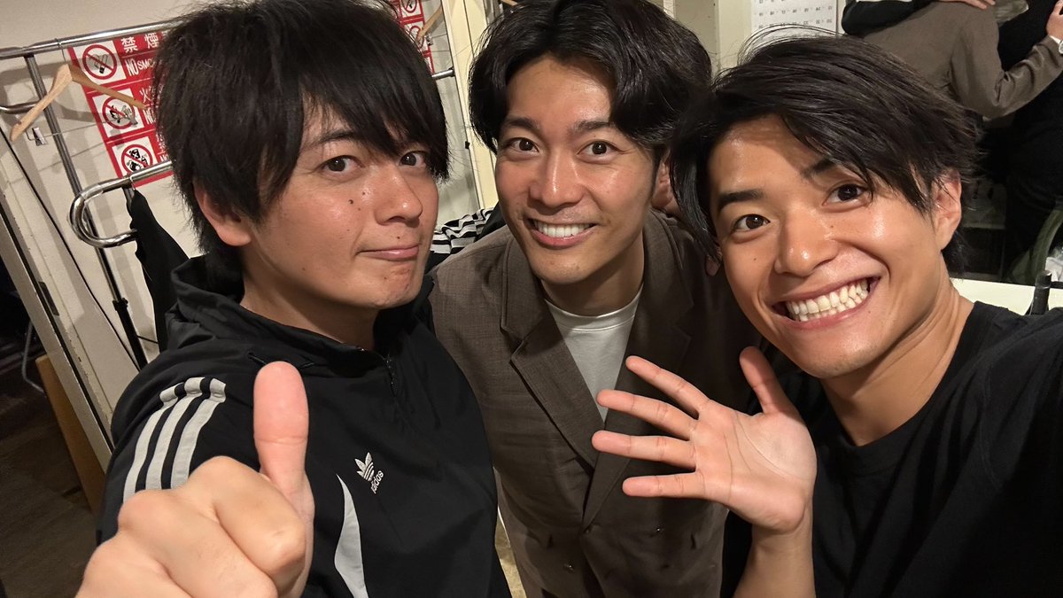 先日、ヴェートーベンさんのライブにゲスト出演させて頂きました！

オンラインでもとてもお世話になったお二人と、久しぶりの生セッション！最高に楽しかったです！
古原くんとのストーリーも作れて、池田くんとの新しい出会いにも感謝です！

引き続き、伝説を作って参りましょう！