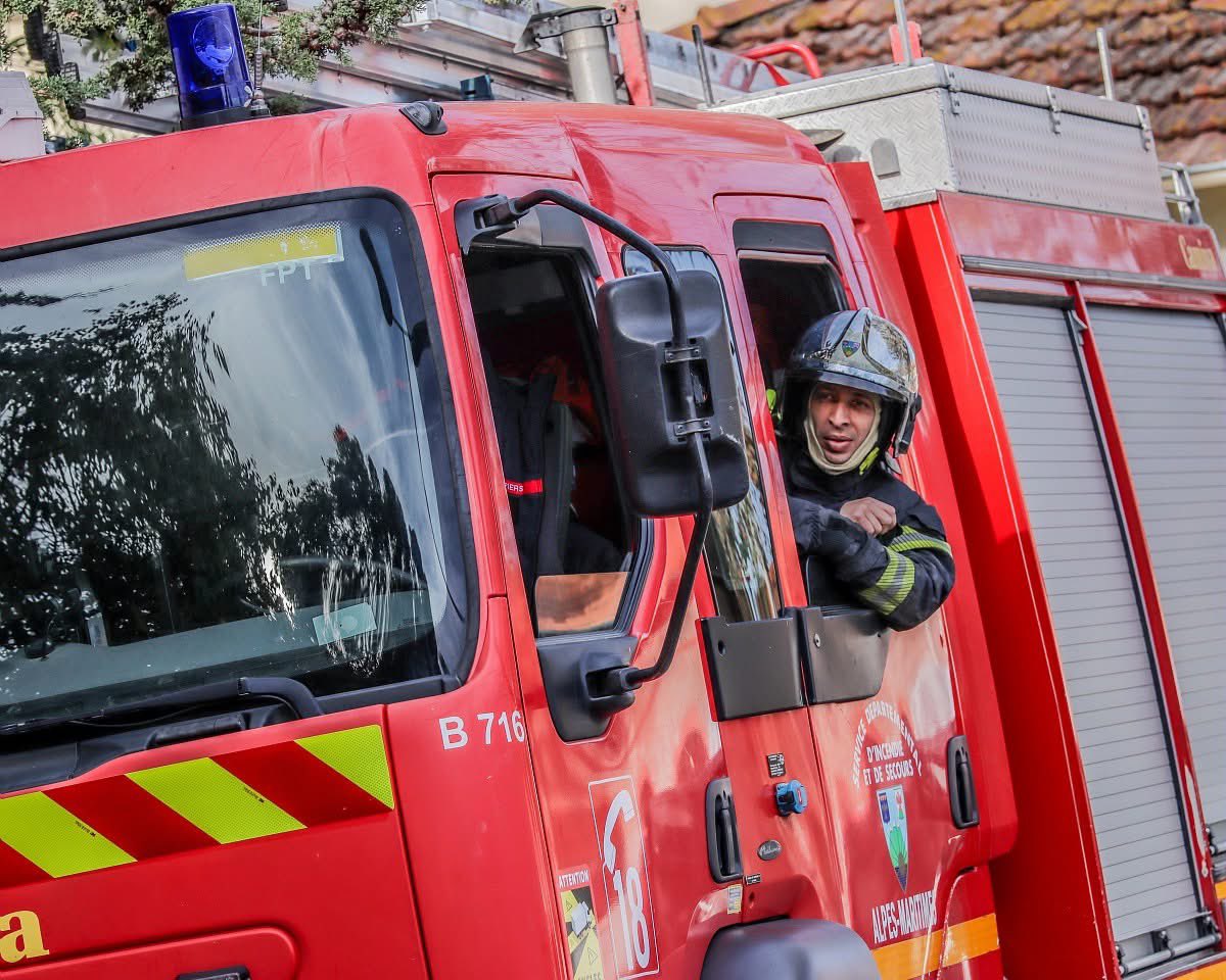 Sapeurs-pompiers 06 tweet media