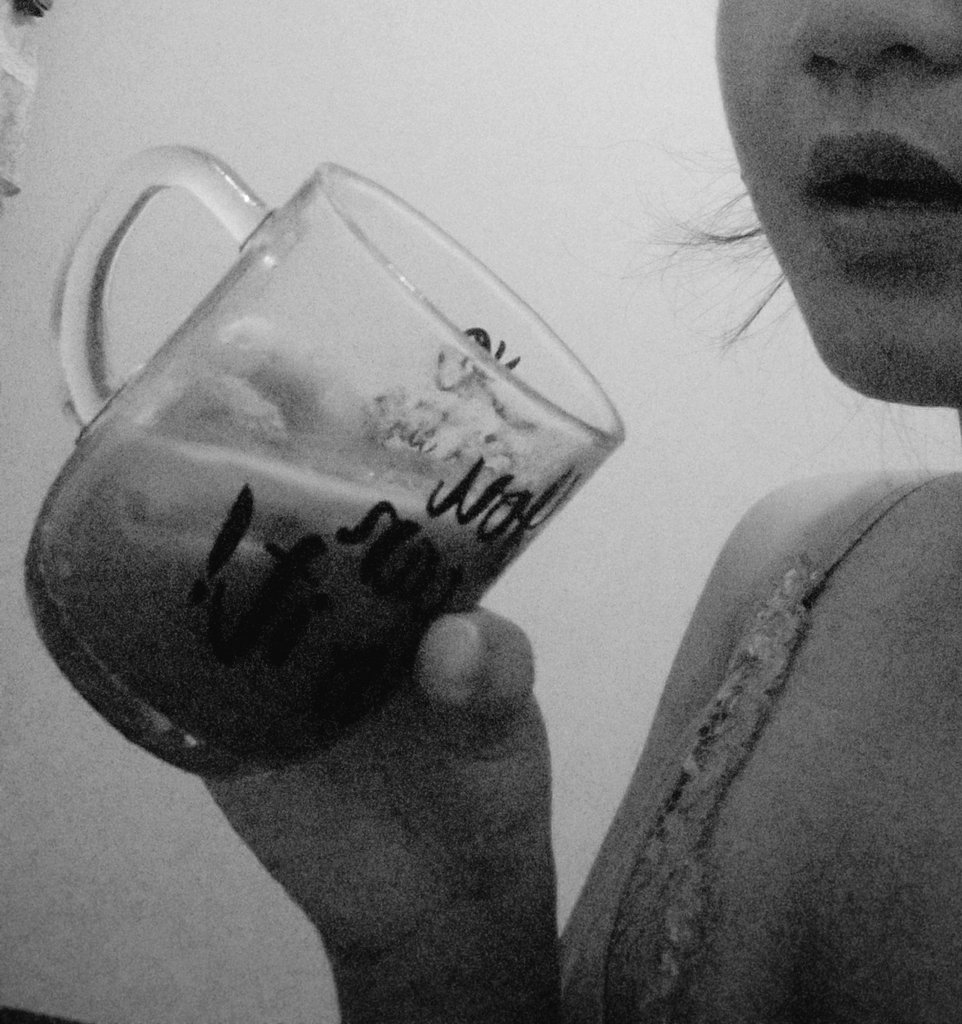 deep.throay tweet media