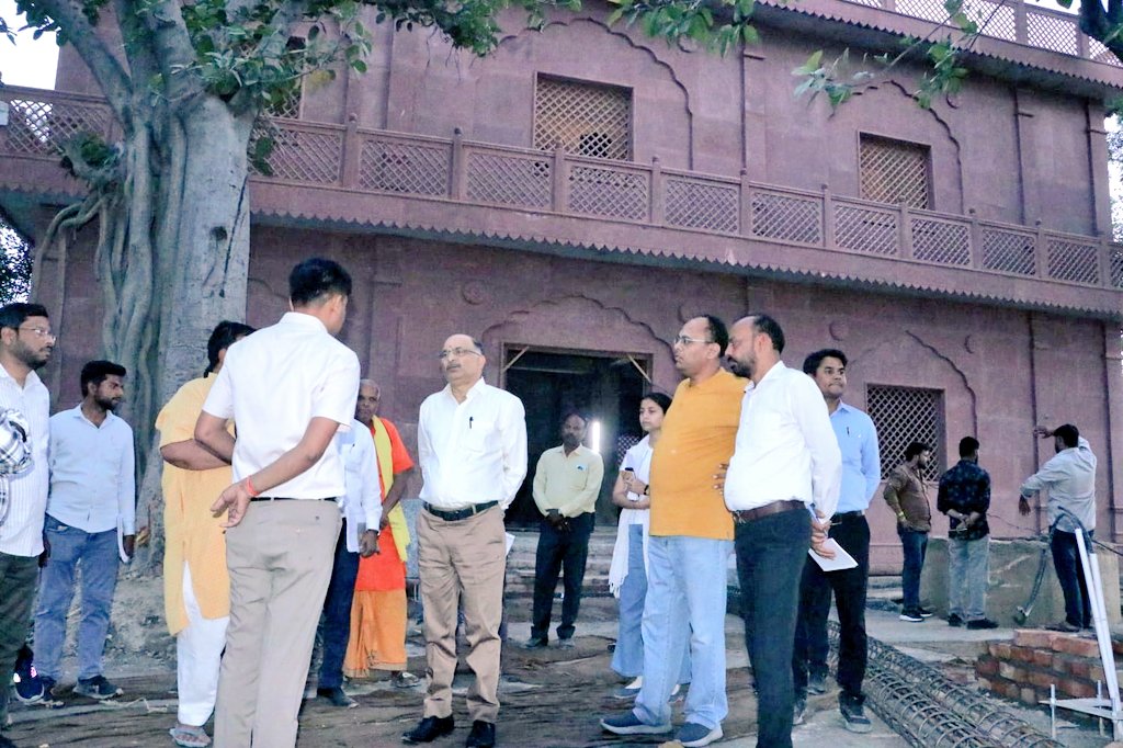 Divisional Commissioner Agra tweet media