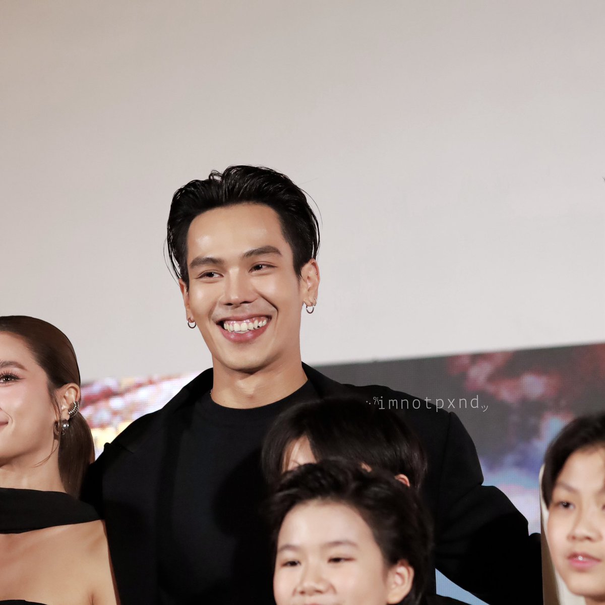 ป๊อน ツ tweet media