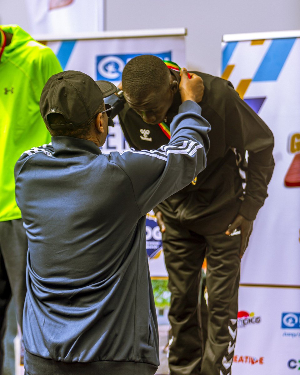 JOG CLUB tweet media