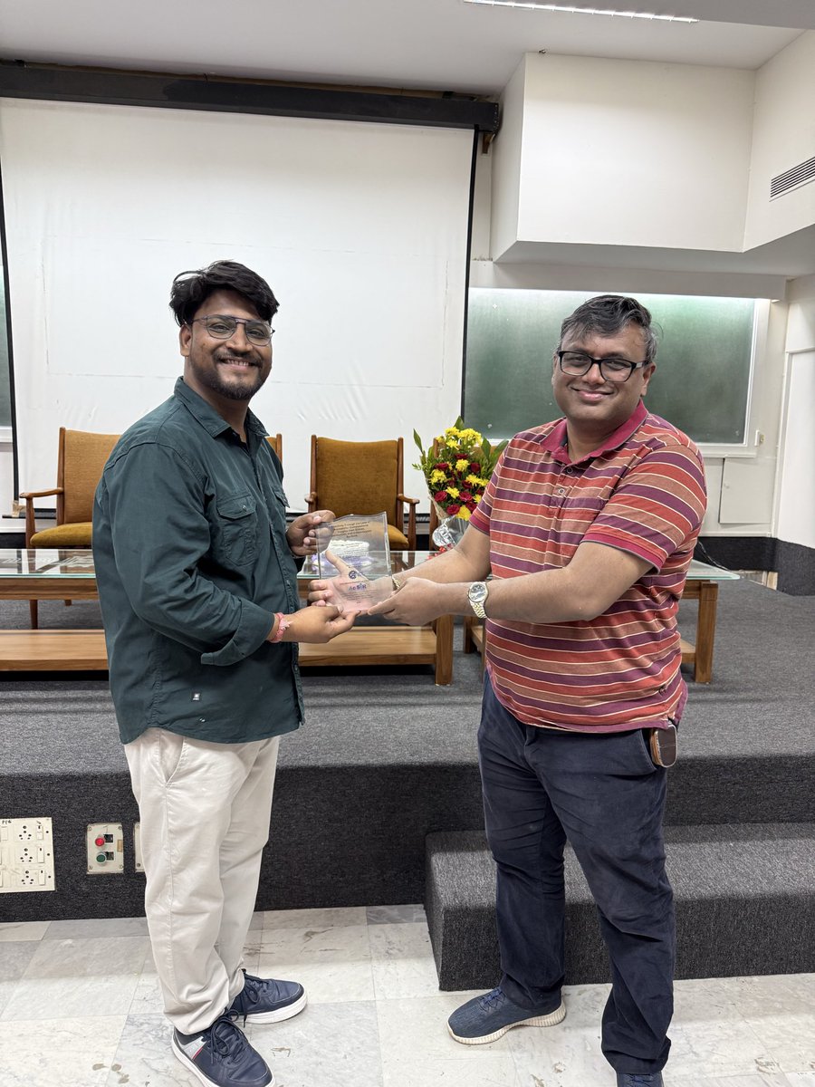 KVCompChemNCL's tweet photo. 16th PhD from Boltzmann Lab
Congratulations to Dr. Himanshu @Himanshu_S_Chem for successfully defending his PhD thesis. @csir_ncl 🎉
Best Wishes for your future endeavours. @KumarVanka1 @AcSIR_India 👍🏼👍🏼💐 https://t.co/qmEwqOouCg