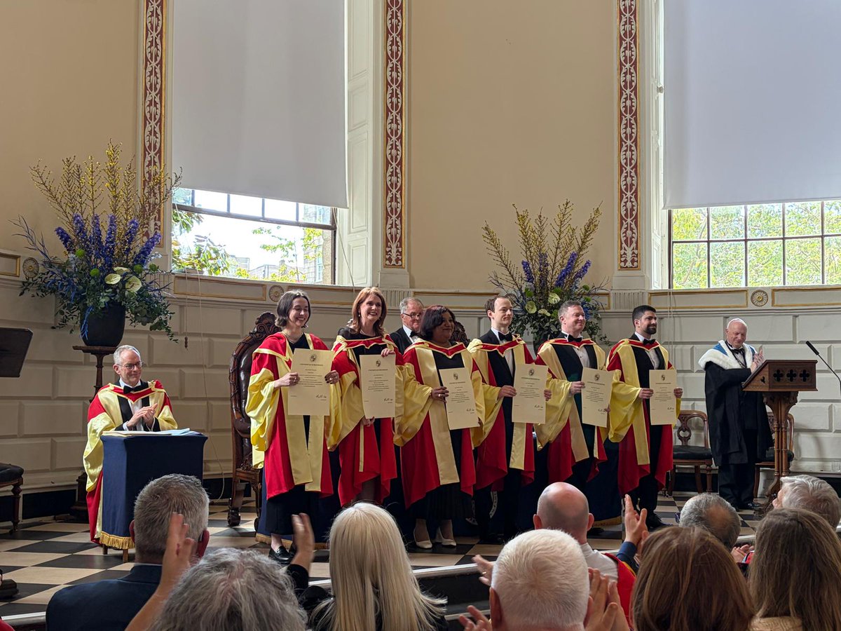 Lucas_P_daSilva's tweet image. I graduated with my #PhD from @tcddublin! I'm overwhelmed by gratitude for the many people who contributed to this moment -- whether by research feedback, teaching, encouragement, nurturing my interests, or "just" friendship. Thank you so much!

Signed,
Dr. Lucas 😁