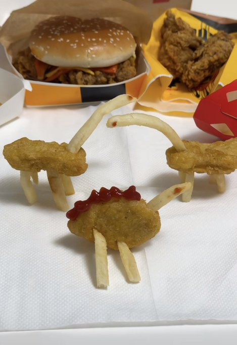 hola queres venir a comer papasaurios conmigo?