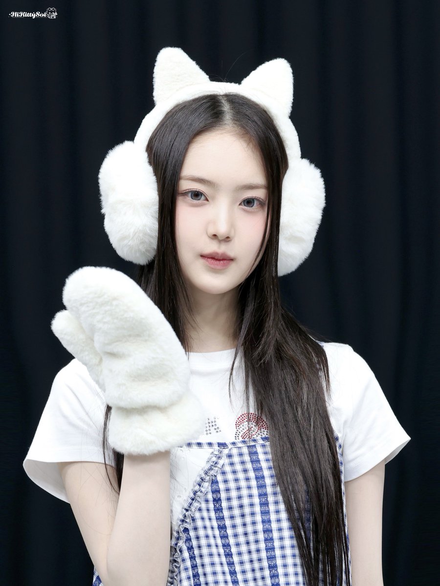 HiKittySol tweet media